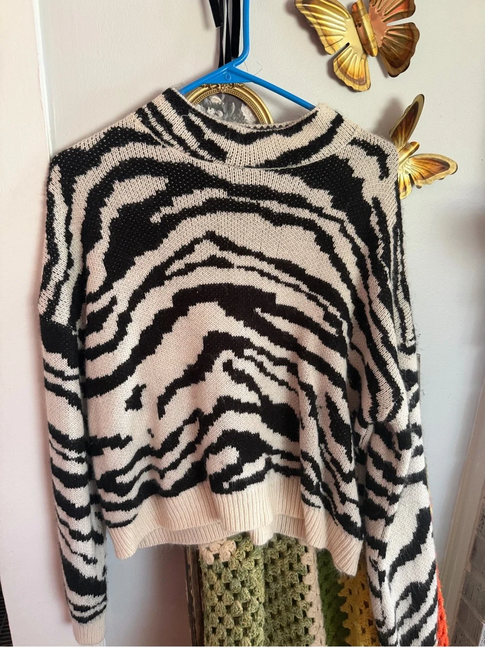 SHEIN Black and Cream Zebra-Print Crewneck Sweater